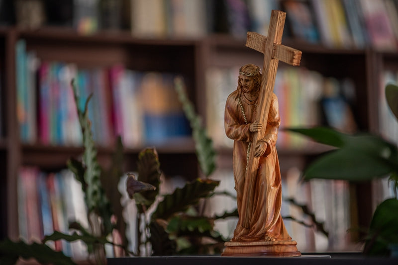 "Jesus Carries the Cross" Resin Figurine